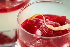 Lire la suite à propos de l’article Blanc manger framboise rose