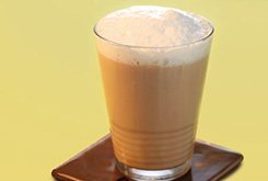 Lire la suite à propos de l’article Café frappé à la vanille