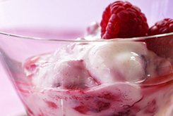 Lire la suite à propos de l’article Sablé à la vanille et crème de framboise