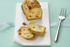 Lire la suite à propos de l’article Cake aux fruits confits