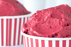 Lire la suite à propos de l’article Glace framboises-yaourt